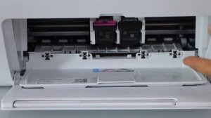 HP DeskJet 2700 Ink Cartridge Replacement !