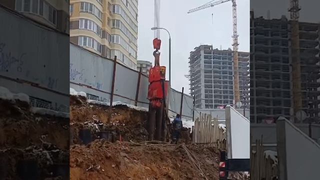 Устройство шпунтового ограждения котлована. Услуги бурения тел. +7 (985) 185-77-77