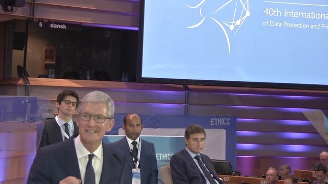 Keynote address from Tim Cook, CEO, Apple Inc смотреть онлайн