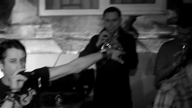 Жадан и Собаки в Космосе-Читаючи вірші...(Respublica,02.03.2012) смотреть онлайн