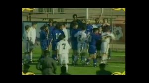 Раньше в Чемпионате России не забалушь, чуть что сразу ОМОН прибегал