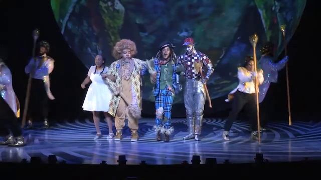 Interview with Ford's Theatre "The Wiz" Set Designer смотреть онлайн