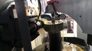 Зубофрезерный станок YK3180