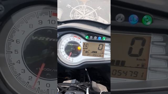 V-Strom замерз))) смотреть онлайн