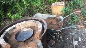 The Pompeian furnace from a wheel from a tractor. «Бомбейская» печь из диска от трактора.