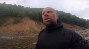 Подводная охота на горной реке.\\  Добыл ленка и гольца. Underwater hunting on a mountain river.