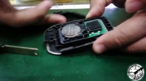 How to change battery Toyota fortuner remote 2015 2017