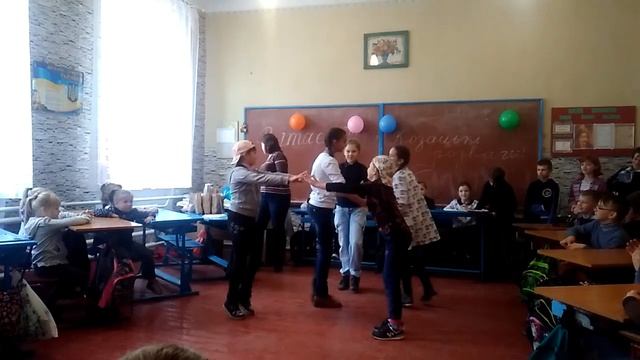 Танец под песню дискотека смотреть онлайн