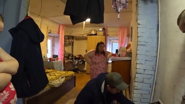 Буду жить с отцом ребенка дома. Новый унитаз. Люба явилась с молодым человеком. 368 серия смотреть онлайн