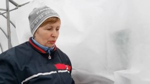 Не могу больше ждать. Утепляюсь и буду сеять в снег. Спасаю рассаду от заморозков