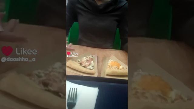 что ты будешь есть 😋...?