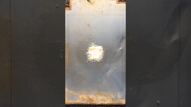 Metal + Hydrogen Peroxide + Salt Time-Lapse (15x Actual Speed) смотреть онлайн