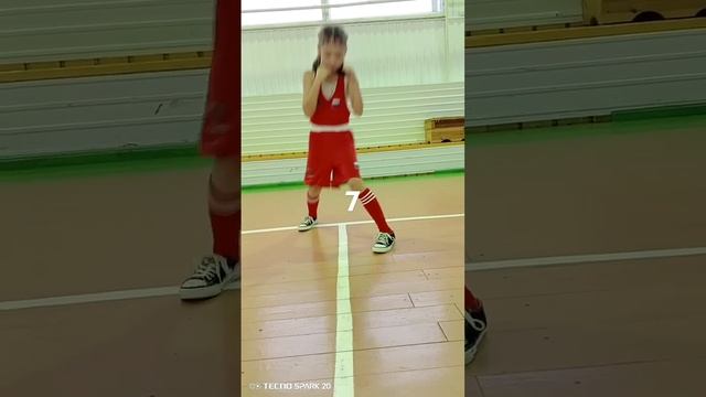 @ВалерийМихалёв-ъ6ч #урокибокса #школабокса #boxing #усть #sports #margo #russianboxing #спорт #ma