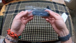 Civivi Elementum - Carbon Fiber/Damascus (Model# C907DS)