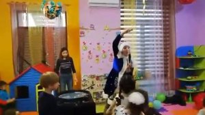 Новогодний праздник для учеников нашего центра 2018 часть 1