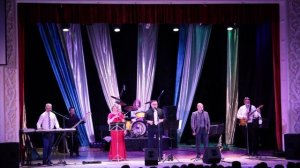 17 Люди встречаются