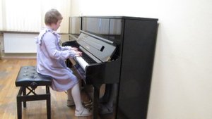 П. Чайковский. Итальянская песенка. Исполняет Скробина Дарья, 2 класс, 8 лет