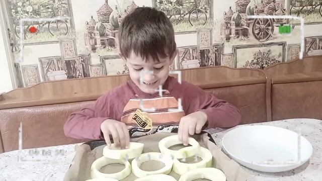 Кабочки в духовке начиненные фаршем смотреть онлайн