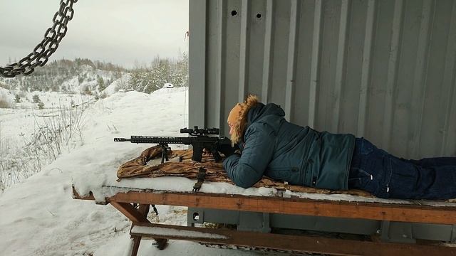 Стрельба с Ар15 на 240-305-560-430-380 метров смотреть онлайн