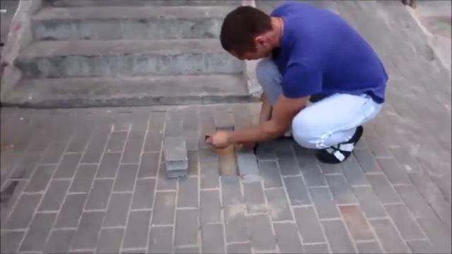 Замуровали демоны!