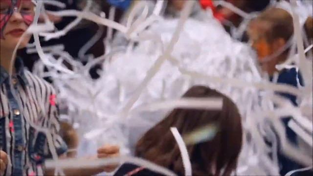 Бумажное шоу смотреть онлайн