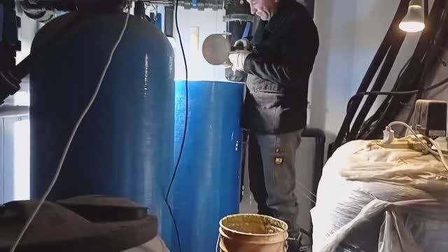 Замена баллона фильтра водоочистки