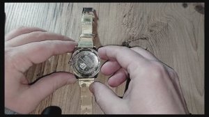 Как поменять батарейку в наручных часах