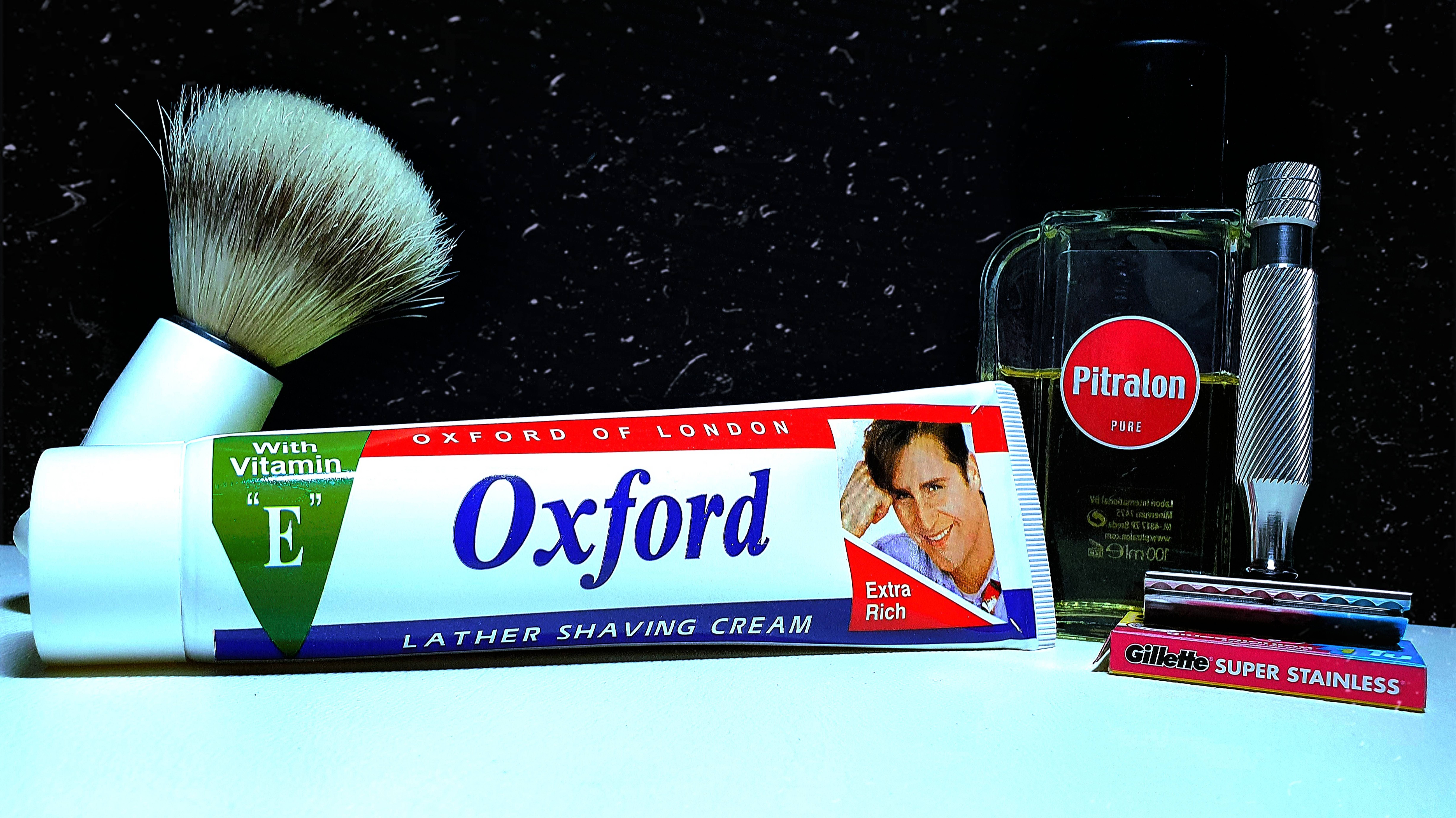 Бритьё. Лондон в Африке?? Помазок Spokar, ATT R1, крем Oxford of London, Pitralon Pure, Gillette смотреть онлайн