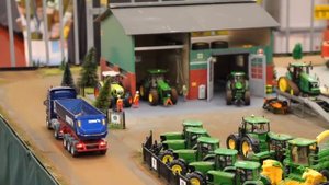 SIKU 6725 RC Scania Zugmaschine mit Kippsattel 1:32