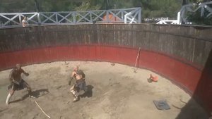 Сражение гладиаторов. парк _Римская империя_. Дивноморское.