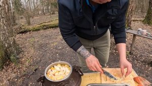 Курица с картошкой в афганском казане