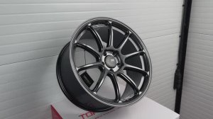 Topwheels GT05 18 8.5J вес 8,3kg Titanium