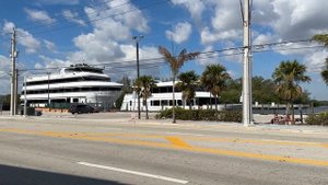 Сколько стоит завтрак на Голливуд Бич, Флорида