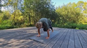 Безопасная йога практика на утро. Утренний челлендж.