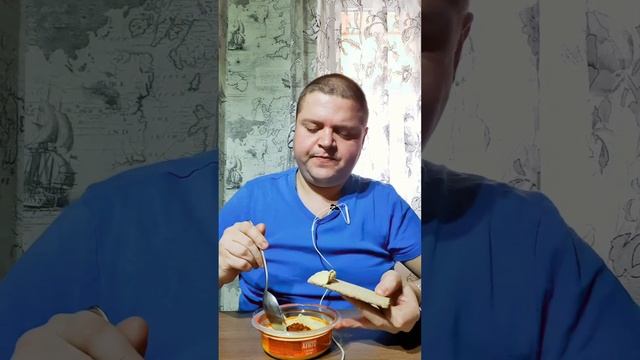Острейший хумус за 100 рублей #мукбанг #мукбангроссия #емнакамеру #mukbang #топ #рек #шортс #тренды
