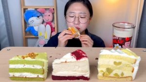 스타벅스 신상 케이크🍰 피스타치오 산타 레드벨벳 치즈케이크 꿀 고구마 생크림 케이크 체리 포레누아 케이크 디저트 먹방 Dessert Mukbang