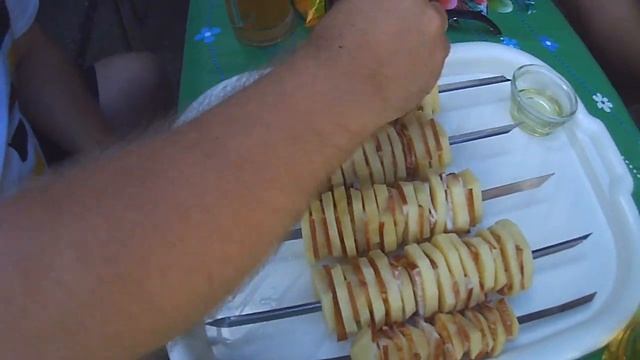 Картошка с беконом на углях