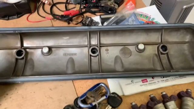 Andy's 1997 Bentley Brooklands - Valve Cover Gasket Differences смотреть онлайн