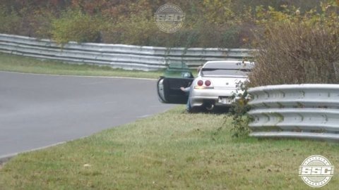 АГРЕССИВНЫЕ ВОДИТЕЛИ, ОПАСНЫЕ моменты и технические дефекты на НЮРБУРГРИНГЕ 2024 Touristenfahrten