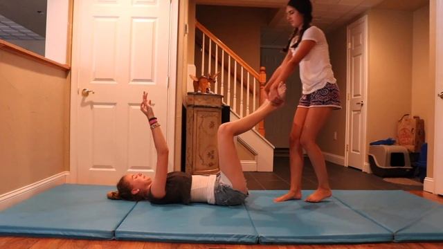 YOGA CHALLENGE | twin telepathy смотреть онлайн