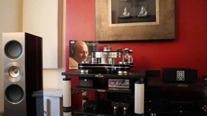 Transrotor ZET 3 + Hana ML cartridge + BigBottle Mk3 + Ingram Washington (Vinyl)