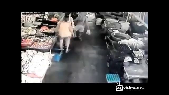 Потрогал за жопу смотреть онлайн