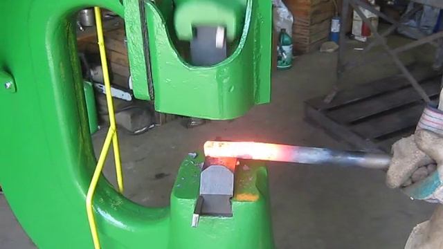 50 LB. LITTLE GIANT POWER HAMMER DEMO. смотреть онлайн