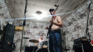 Панк-рок на электрогитаре и барабанах.Часть 2(спустя два года)