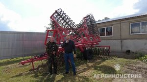 Отзыв Инженера  ООО "ЮМИЛАЙМ"  Самарская область.  о Бороне ротационной кольцевой  на предпосевной.