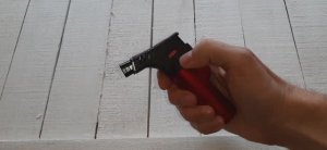 Двухтурбинная газовая зажигалка