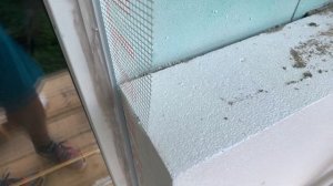 Утепление фасада газобетонного дома по СФТК пенопластом. Пропенивание швов. Мокрый фасад 2 серия
