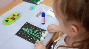 Детский мастер-класс по созданию новогодней открытки "В лесу родилась ёлочка"