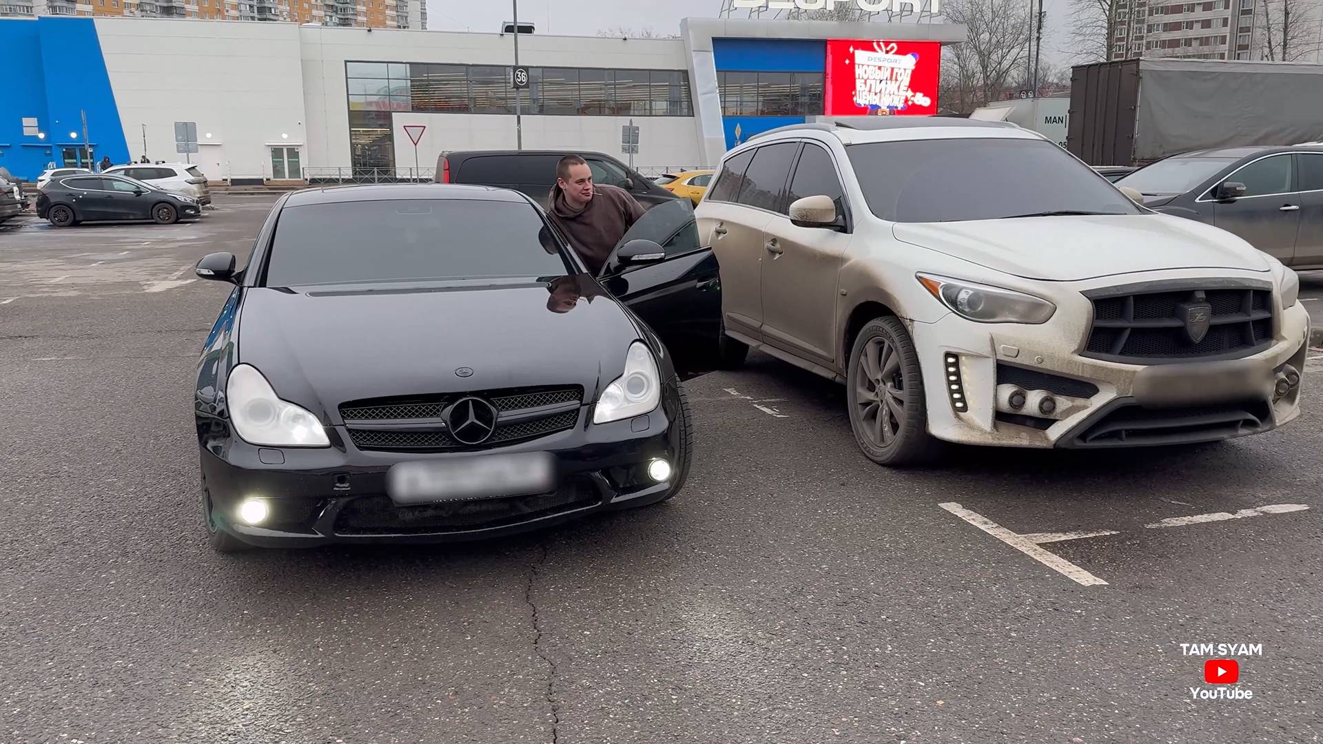 ХАВР СНЯЛ МЕНЯ И МОЙ CLS I БЕЗБАШЕННЫЕ МОСКОВСКИЕ МАЖОРЫ I ШАШКИ И ДРИФТ В ЦЕНТРЕ МОСКВЫ