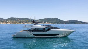 Яхта Riva 82' Diva